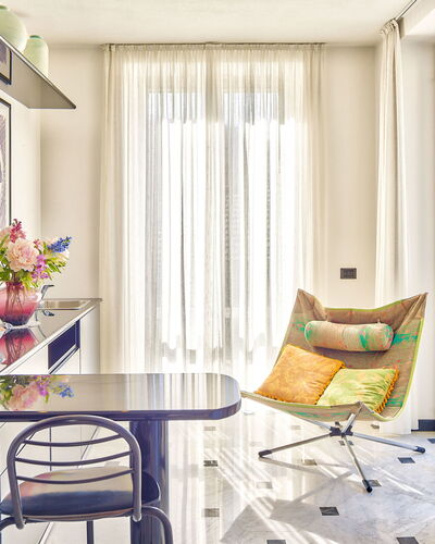Villa Helvezia - Levanto: Zimmer, Möbel, Interior Design, Eigentum, Vorhang, Wohnzimmer, Gelb, Gebäude, Tabelle, Zuhause