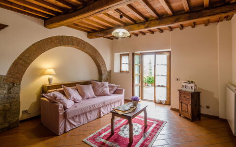 Villa Le Capanne: Zimmer, Eigentum, Möbel, Gebäude, Interior Design, Schlafzimmer, Haus, Decke, Grundeigentum, Fussboden