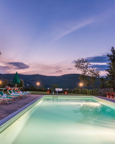 Torre del Cielo: Schwimmbad, Himmel, Eigentum, Grundeigentum, Resort, Freizeit, Baum, Estate, Zuhause, Urlaub