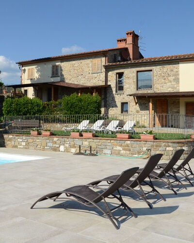 Agriturismo Cincinelli: Eigentum, Gebäude, Haus, Grundeigentum, Zuhause, Schwimmbad, Estate, Möbel, Wohngebiet, Terrasse