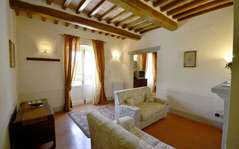 Villa Il Palazzone: Zimmer, Eigentum, Möbel, Gebäude, Schlafzimmer, Bett, Interior Design, Decke, Haus, Suite