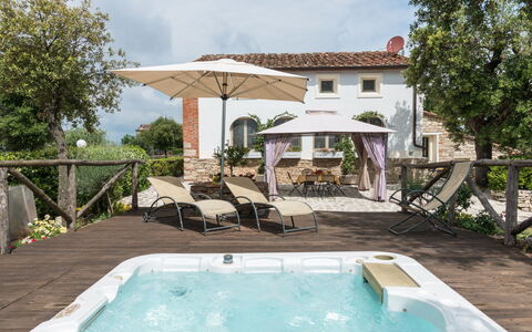Villa Del Santo Bastiano: Eigentum, Haus, Schwimmbad, Zuhause, Gebäude, Grundeigentum, Wohngebiet, Estate, Villa, Hinterhof