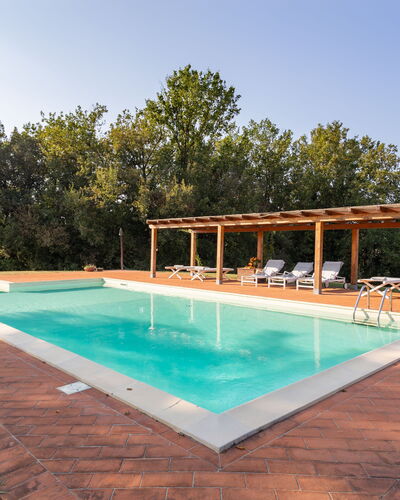 Casa La Rotta: Schwimmbad, Eigentum, Haus, Grundeigentum, Gras, Estate, Freizeit, Gebäude, Zuhause, Die Architektur