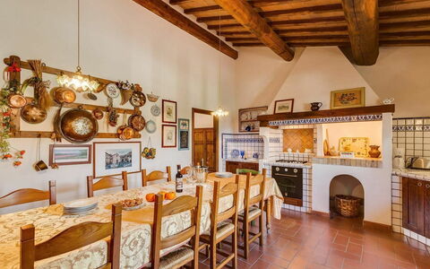 Antico Borgo San Lorenzo - Weddings And Events: Bilderrahmen, Eigentum, Gebäude, Tabelle, Holz, Interior Design, Beleuchtung, Haus, Grundeigentum, Wohnzimmer