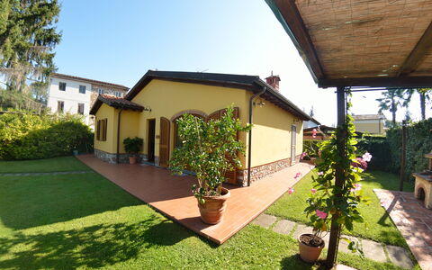 La Capannella: Eigentum, Haus, Zuhause, Gebäude, Grundeigentum, Wohngebiet, Garten, Hütte, Estate, Grundstueck