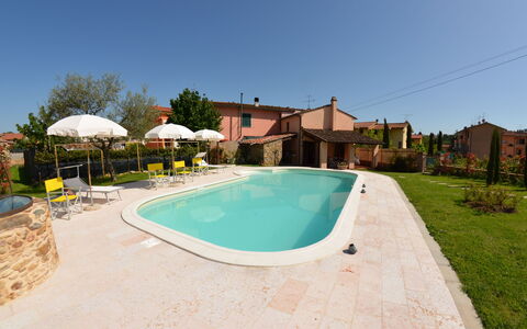 Al Vecchio Pozzo: Schwimmbad, Eigentum, Grundeigentum, Haus, Zuhause, Gebäude, Wohngebiet, Estate, Freizeit, Resort