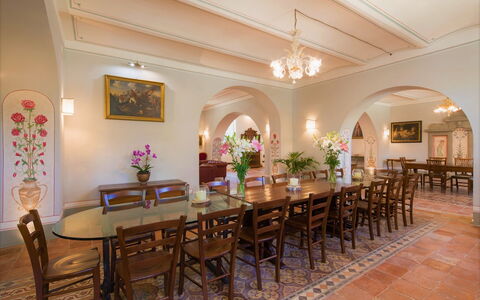 Villa Ivana - Cortona: Zimmer, Eigentum, Gebäude, Interior Design, Decke, Esszimmer, Möbel, Grundeigentum, Tabelle, Restaurant