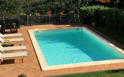 Borgo Di Zacco: Schwimmbad, Eigentum, Gras, Haus, Freizeit, Grundeigentum, Hinterhof, Urlaub, Zuhause, Rechteck
