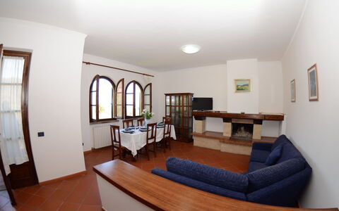Villa Vaniglia Proprietà: Zimmer, Eigentum, Gebäude, Möbel, Interior Design, Fussboden, Hartholz, Haus, Wohnzimmer, Decke