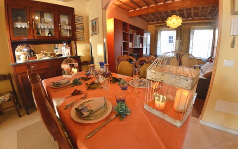 San Michele: Zimmer, Eigentum, Esszimmer, Gebäude, Interior Design, Möbel, Grundeigentum, Tabelle, Restaurant, Haus
