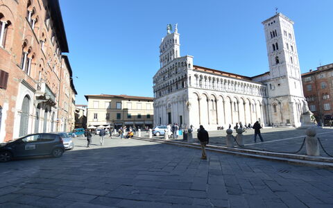 San Michele: Stadt, Wahrzeichen, \Stadt, Gebäude, Stadtplatz, Menschliche Siedlung, Öffentlicher Raum, Die Architektur, Plaza, Strasse