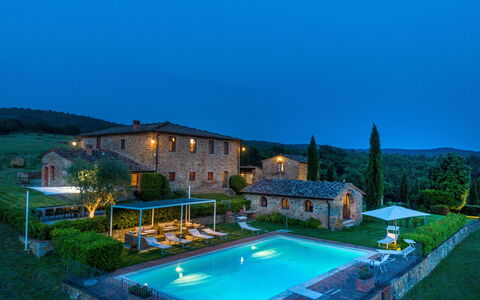 Borgo Gerlino: Schwimmbad, Eigentum, Resort, Haus, Estate, Gebäude, Grundeigentum, Villa, Zuhause, Freizeit