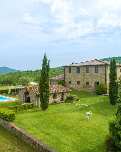 Borgo Gerlino: Eigentum, Estate, Gebäude, Gras, Grundstueck, Bergstation, Haus, Landscaping, Villa, Landschaft