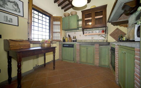 Al Mennucci: Zimmer, Eigentum, Gebäude, Fussboden, Möbel, Countertop, Küche, Interior Design, Haus, Fliese