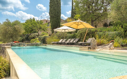 Camporempoli: Schwimmbad, Strauch, Garten, Water Feature, Landscaping, Eco Hotel, Resort, Estate, Hazienda, Hinterhof