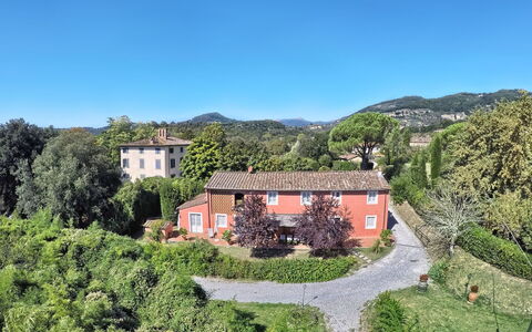 Casa Rosa: Eigentum, Natürliche Landschaft, Haus, Grundeigentum, Bergdorf, Zuhause, Gebäude, Estate, Ländliches Gebiet, Hütte