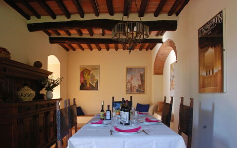Magrini: Eigentum, Zimmer, Gebäude, Haus, Decke, Interior Design, Esszimmer, Grundeigentum, Restaurant, Möbel