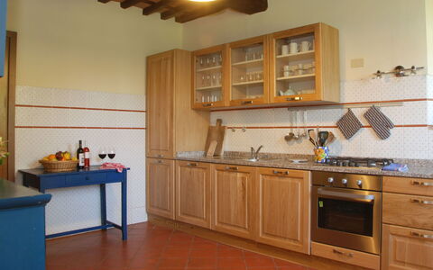 Magrini: Zimmer, Countertop, Cabinetry, Küche, Möbel, Eigentum, Gebäude, Interior Design, Haus, Fussboden