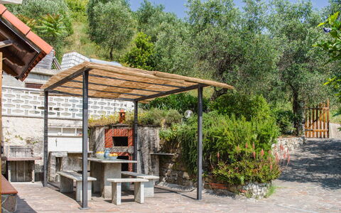 Casa Nueva: Möbel, Gartenmöbel, Garten, Schatten, Tisch Im Freien, Outdoor Struktur, Hinterhof, Landscaping, Flagstone, Terrasse