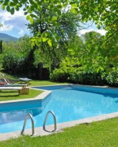 Casa Di Lilli: Wasser, Pflanze, Schwimmbad, Himmel, Baum, Gartenmöbel, Wolke, Natürliche Landschaft, Landschaft, Gras
