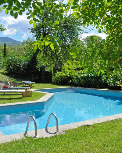 Casa di Giulio: Schwimmbad, Garten, Resort, Schatten, Hinterhof, Water Feature, Eco Hotel, Landscaping, Hazienda, Garten