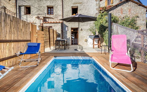 Kiwii: Schwimmbad, Eigentum, Gebäude, Grundeigentum, Haus, Zuhause, Zimmer, Freizeit, Urlaub, Estate