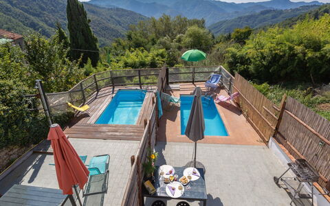 Ciliegi: Schwimmbad, Eigentum, Freizeit, Tourismus, Bergstation, Urlaub, Resort, Berg, Grundeigentum, Haus