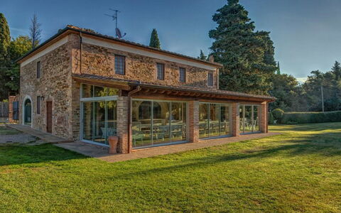 La Rimessa: Haus, Zuhause, Eigentum, Gebäude, Estate, Bauernhaus, Die Architektur, Himmel, Baum, Grundeigentum