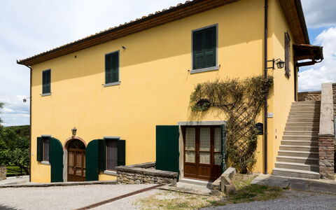 Casale Vacanze Il Granaio: Haus, Eigentum, Gelb, Gebäude, Zuhause, \Stadt, Fassade, Grundeigentum, Die Architektur, Wand