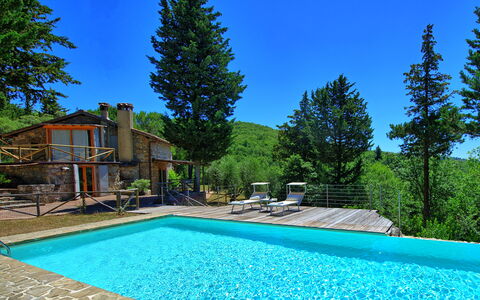 Casa Fioraie: Schwimmbad, Eigentum, Grundeigentum, Haus, Estate, Freizeit, Zuhause, Gebäude, Baum, Urlaub