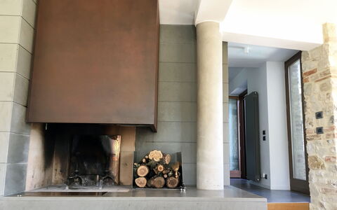 Casale De Conti: Feuerstelle, Kamin, Eigentum, Zimmer, Wand, Fliese, Interior Design, Haus, Die Architektur, Fussboden