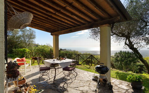 Villa Elisa: Möbel, Stuhl, Tabelle, Gartenmöbel, Küche & Esszimmer Tisch, Schatten, Resort, Garten, Tisch Im Freien, Outdoor Struktur