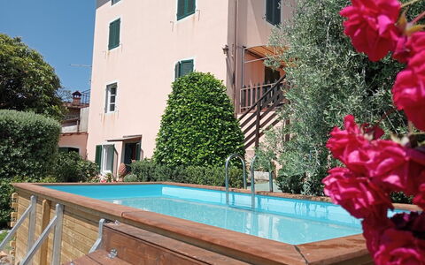 Alla Collina Del Sole: Schwimmbad, Verbundwerkstoff, Schatten, Villa, Estate, Hazienda, Resort, Balkon, Eco Hotel, Hotel
