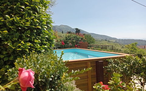 Alla Collina Del Sole: Bergforms, Schwimmbad, Hügel, Gebirge, Eco Hotel, Garten, Resort, Grat, Hinterhof, Landscaping