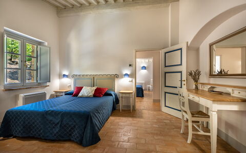 Villa Lucarella: Möbel, Wand, Interior Design, Flooring, Schlafzimmer, Bett, Decke, Zimmer, Fussboden, Beleuchtung