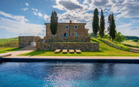 Casa Insieme: Wolke, Wasser, Himmel, Pflanze, Eigentum, Blau, Gebäude, Grün, Azurblau, Natürliche Landschaft