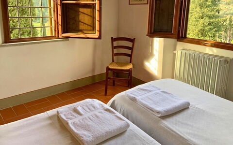 Borgo Delle Fonti: Holz, Möbel, Interior Design, Zimmer, Holzbeize, Hartholz, Decke, Stuhl, Bett