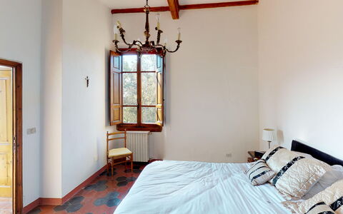 Villa Cicogna Tuscany: Möbel, Fenster, Gebäude, Komfort, Holz, Haus, Textil, Beleuchtung, Interior Design, Die Architektur
