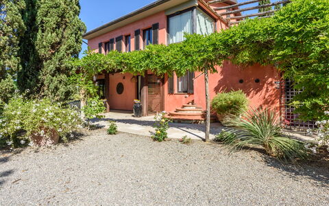 Villa Pancole: Pflanze, Fenster, Gebäude, Himmel, Grundstueck, Landschaft, Wohngebiet, Fassade, Grundeigentum, Hütte