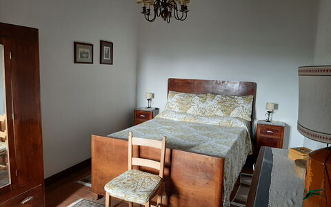 Casa Mulinello: Möbel, Gebäude, Eigentum, Komfort, Holz, Schublade, Interior Design, Flooring, Tabelle, Stuhl