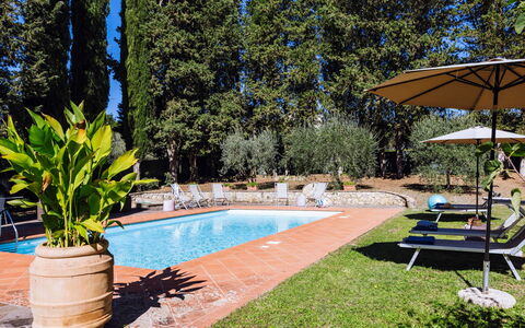 Villa Staggia: Schwimmbad, Garten, Resort, Hazienda, Landscaping, Villa, Eco Hotel, Hof, Hotel