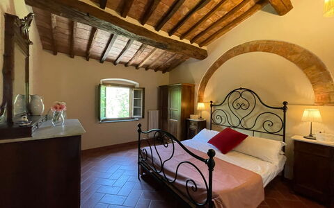 Podere La Sterza: Eigentum, Möbel, Gebäude, Komfort, Holz, Fenster, Interior Design, Beleuchtung, Die Architektur, Fussboden