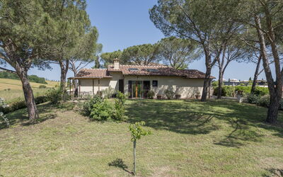 Anita , Holiday Home With Pool, Wifi, Colle Di Val