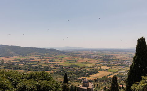 Casa Novecento: Himmel, Pflanzengemeinschaft, Ökoregion, Hochland, Baum, Pflanze, Berg, Natürliche Landschaft, Wolke, Atmosphärisches Phänomen