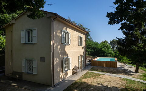 Casa Serra: Pflanze, Himmel, Gebäude, Fenster, Baum, Haus, Grundstueck, Hütte, Tür, Grundeigentum