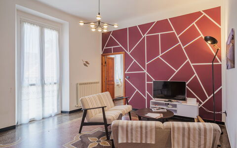 Zia Anna: Eigentum, Möbel, Holz, Tabelle, Fenster, Interior Design, Beleuchtung, Schatten, Stuhl, Flooring