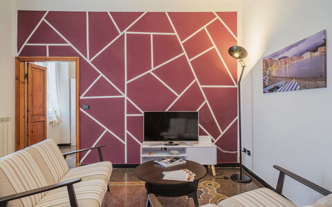 Zia Anna: Möbel, Eigentum, Gebäude, Komfort, Holz, Textil, Tabelle, Interior Design, Bilderrahmen, Fernsehen