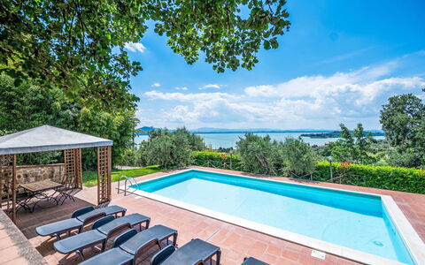 Mariani: Blau, Wasser, Schwimmbad, Resort, Freizeit, Eco Hotel, Schatten, Tropen, Ferienort, Villa