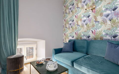Torretta Penthouse: Interior Design, Textil, Möbel, Wohnzimmer, Hintergrund, Dekokissen, Kissen, Vorhang