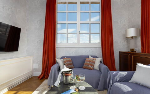 Torretta Penthouse: Interior Design, Möbel, Flooring, Fussboden, Textil, Zimmer, Zuhause, Wohnzimmer, Wohnung, Decke